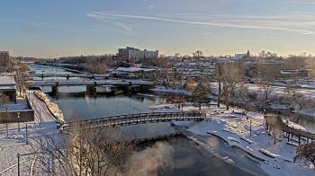 Weather camera view of City of Elgin.