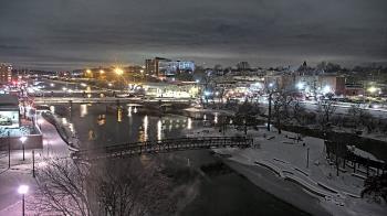 Weather camera view of City of Elgin.