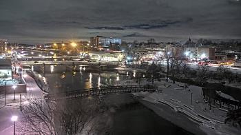 Weather camera view of City of Elgin.