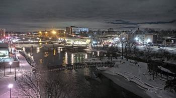 Weather camera view of City of Elgin.