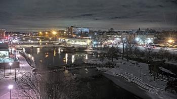 Weather camera view of City of Elgin.