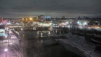 Weather camera view of City of Elgin.