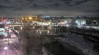 Weather camera view of City of Elgin.