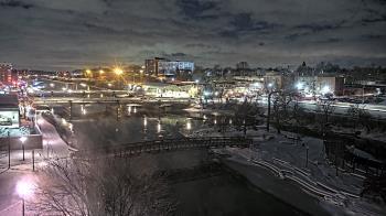 Weather camera view of City of Elgin.