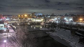 Weather camera view of City of Elgin.