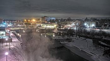 Weather camera view of City of Elgin.