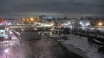 Weather camera view of City of Elgin.