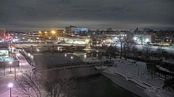 Weather camera view of City of Elgin.