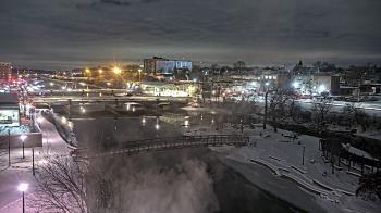 Weather camera view of City of Elgin.