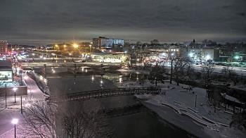 Weather camera view of City of Elgin.