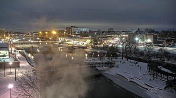 Weather camera view of City of Elgin.