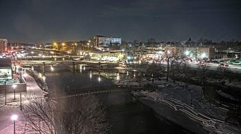 Weather camera view of City of Elgin.