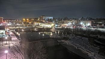 Weather camera view of City of Elgin.