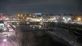 Weather camera view of City of Elgin.