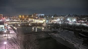 Weather camera view of City of Elgin.