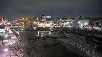 Weather camera view of City of Elgin.