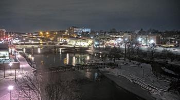 Weather camera view of City of Elgin.