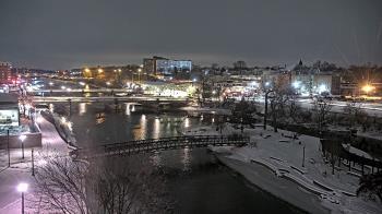 Weather camera view of City of Elgin.