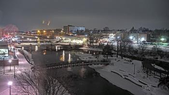 Weather camera view of City of Elgin.