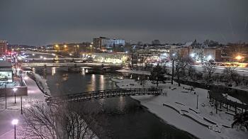 Weather camera view of City of Elgin.