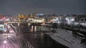 Weather camera view of City of Elgin.