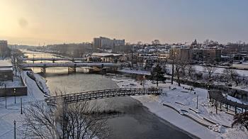 Weather camera view of City of Elgin.