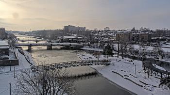 Weather camera view of City of Elgin.