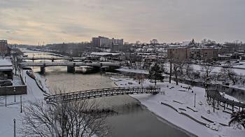 Weather camera view of City of Elgin.