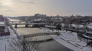 Weather camera view of City of Elgin.