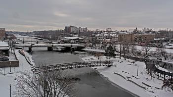 Weather camera view of City of Elgin.