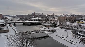 Weather camera view of City of Elgin.