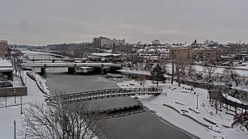 Weather camera view of City of Elgin.