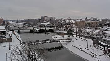 Weather camera view of City of Elgin.