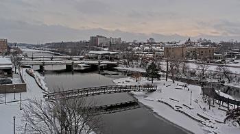 Weather camera view of City of Elgin.