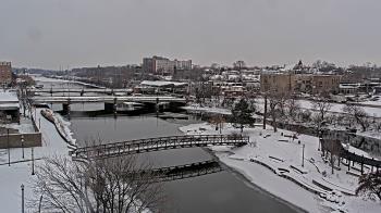 Weather camera view of City of Elgin.