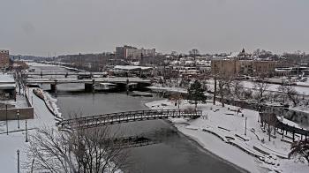 Weather camera view of City of Elgin.