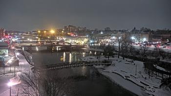 Weather camera view of City of Elgin.