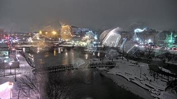 Weather camera view of City of Elgin.