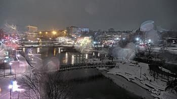 Weather camera view of City of Elgin.