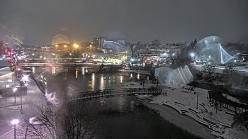 Weather camera view of City of Elgin.