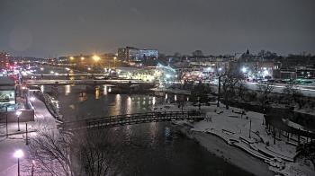 Weather camera view of City of Elgin.