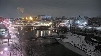 Weather camera view of City of Elgin.