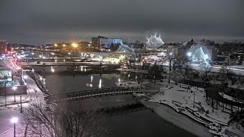 Weather camera view of City of Elgin.