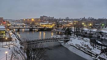 Weather camera view of City of Elgin.