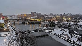 Weather camera view of City of Elgin.