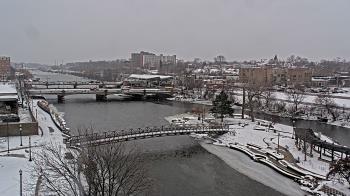 Weather camera view of City of Elgin.