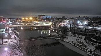 Weather camera view of City of Elgin.