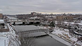 Weather camera view of City of Elgin.