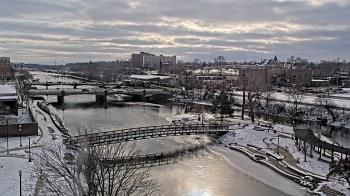 Weather camera view of City of Elgin.