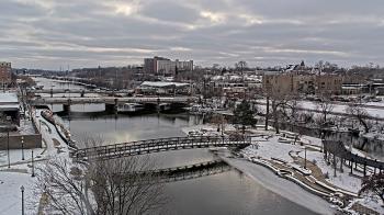 Weather camera view of City of Elgin.